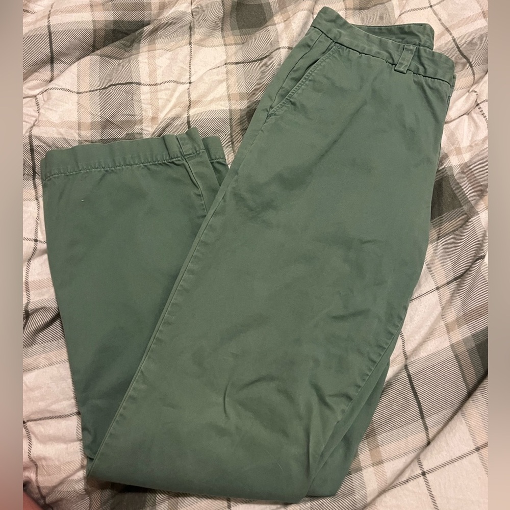 Vineyard Vines Men’s Classic Chinos – Size 30x30 (Olive Green)